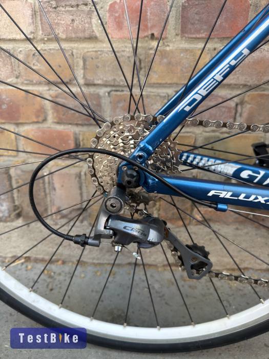 Giant Defy 4 országúti kerékpár 50 cm (163-175 cm)