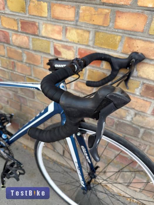 Giant Defy 4 országúti kerékpár 50 cm (163-175 cm)