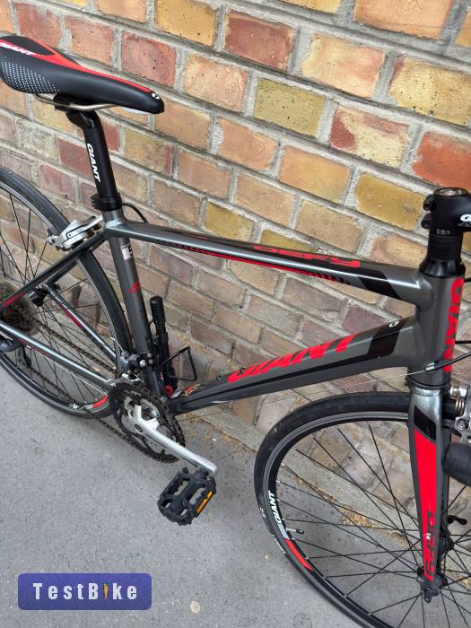 Giant Defy 5 országúti kerékpár 50 cm (163-175 cm)