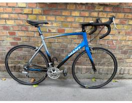 Giant Defy 5 orszĂĄgĂști kerĂ©kpĂĄr 58 cm (187â198 cm)
