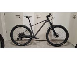 Giant Fathom 29" "L"