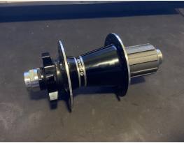 Giant GDC-1528 hĂĄtsĂł agy