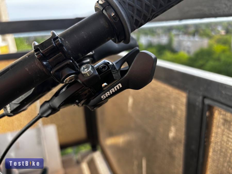 Giant Glory 2020 M vázzal