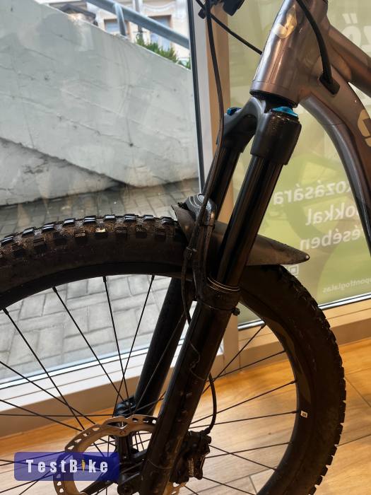 Giant Intrigue 29 M 2024 új állapotú 