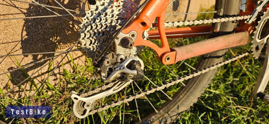 Giant összteleszkópos MTB kerékpár