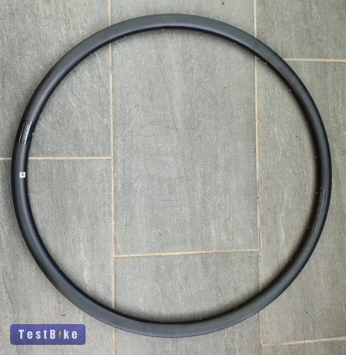 Giant PR2 24H tubeless felni