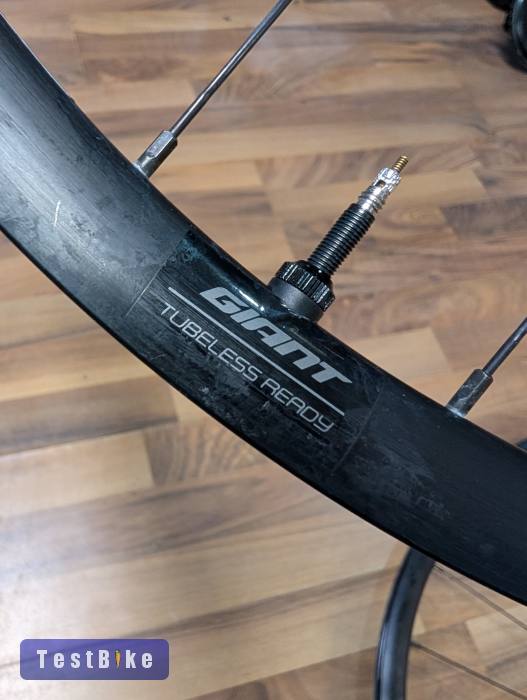 Giant PR2 TLR átütős gravel kerékszett!