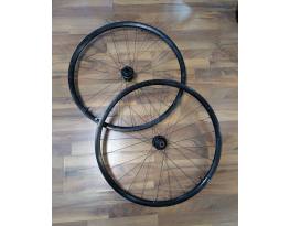 Giant PR2 TLR átütős gravel kerékszett!