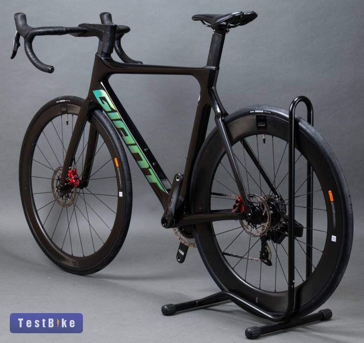 Giant Propel Advanced Pro 0 Disc (M/L) Sram Force AXS országúti