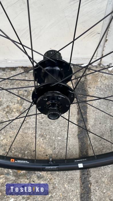 Giant PX2 gravel 29” kerékszett tubeless-ready E+H átütős 