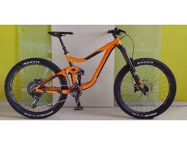 Giant Reign, 27,5", 44 cm, Fox légrugók, Sram Code/GX