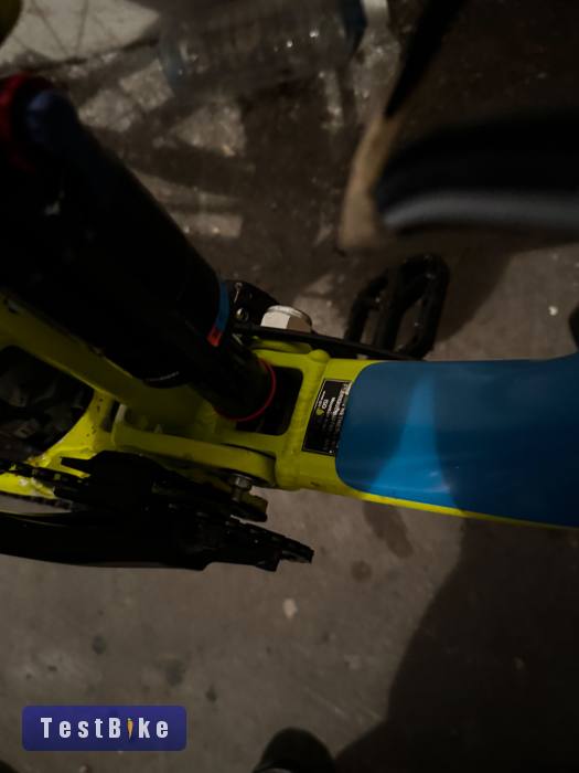 giant reign 2016 “m”