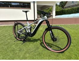 Giant Reign E E-bike  Új - Újszerű