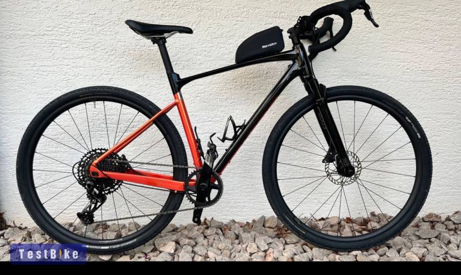 Giant Revolt X1 – 2025 – M/L – teleszkópos gravel