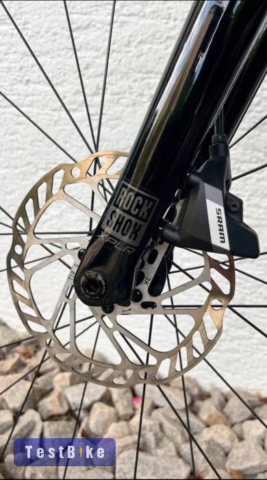Giant Revolt X1 – 2025 – M/L – teleszkópos gravel
