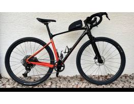 Giant Revolt X1 – 2025 – M/L – teleszkópos gravel