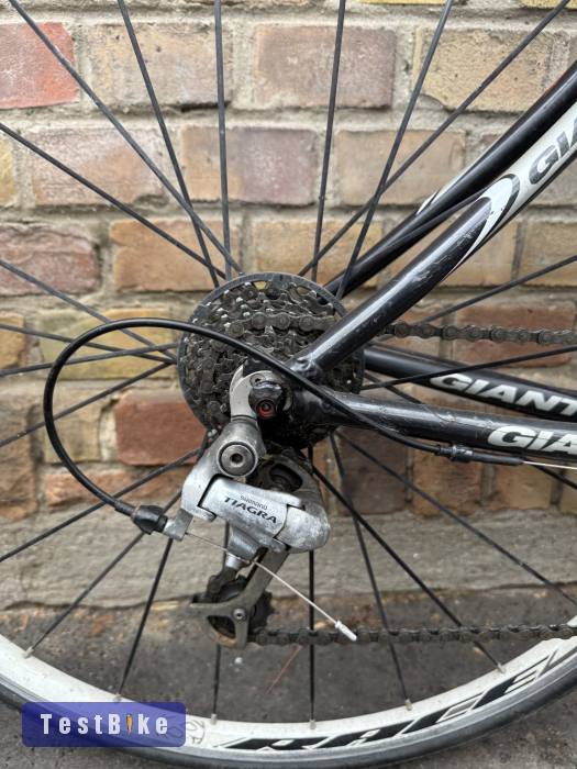 Giant SCR 3.0 országúti kerékpár 47 cm (150-160 cm)