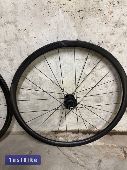 Giant SLR karbon országúti kerékszett