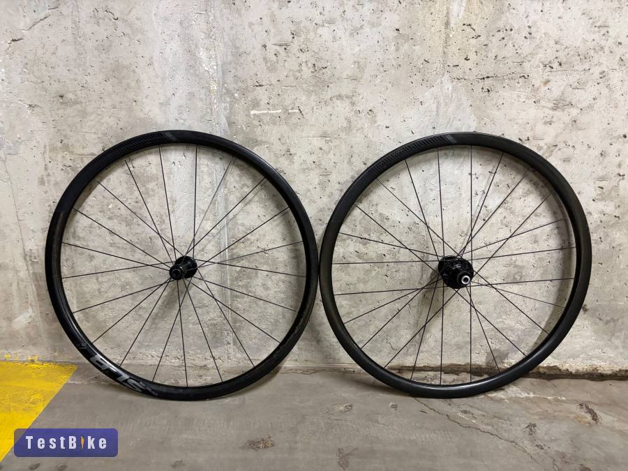 Giant SLR karbon országúti kerékszett
