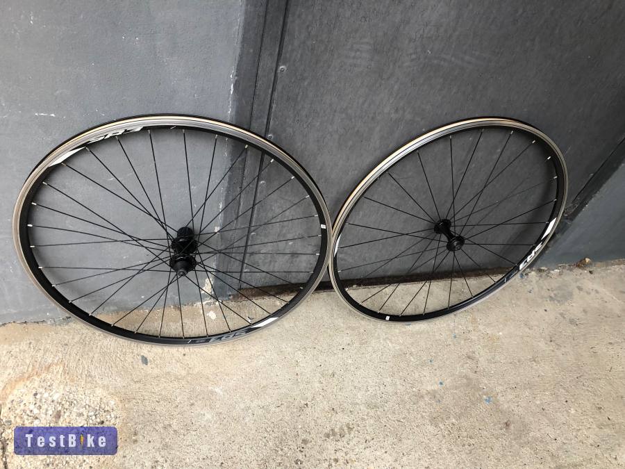 Giant SR3 országúti felnifékes kerékszett