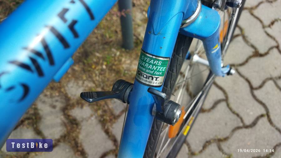 Giant Swift retro országúti