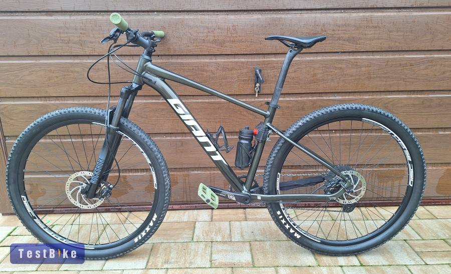 Giant Talon 29 2 "M"