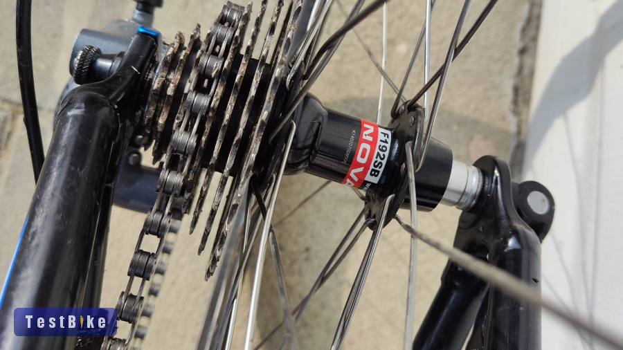 Giant TCR 24" kerekű épített gyermek országúti