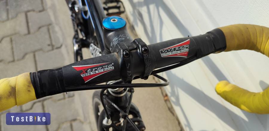 Giant TCR 24" kerekű épített gyermek országúti