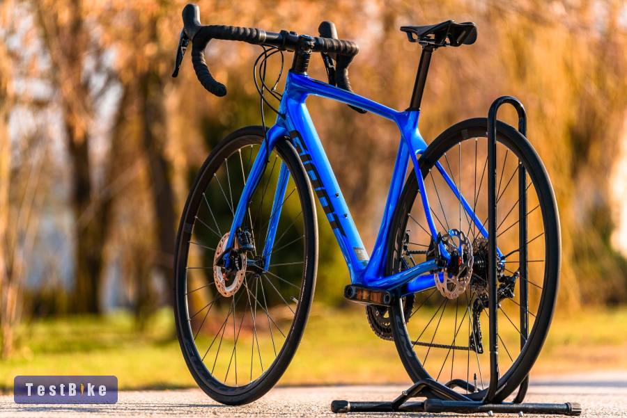 Giant TCR Advanced Pro 2 Disc (S) karbon országúti kerékpár