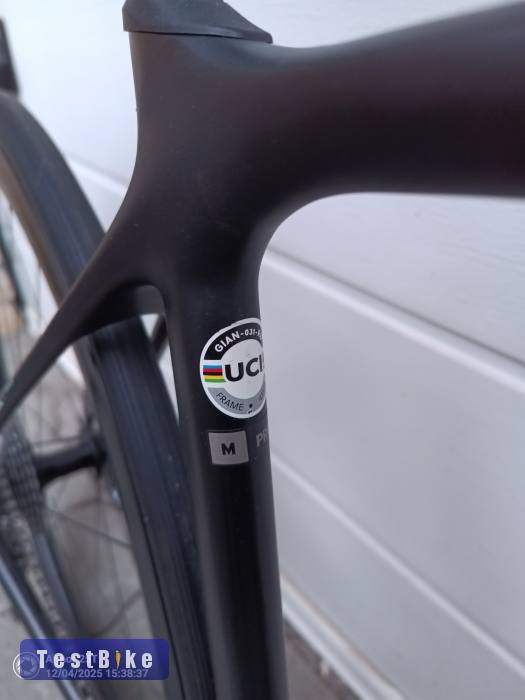 Giant TCR karbon kerekekkel eladó!