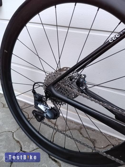 Giant TCR karbon kerekekkel eladó!
