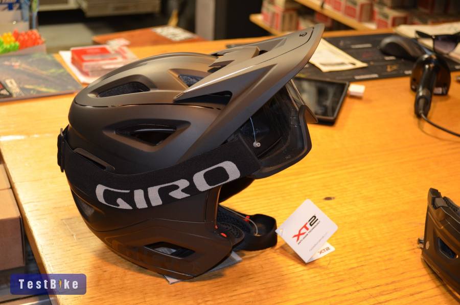 Giro Switchblade MIPS Helmet