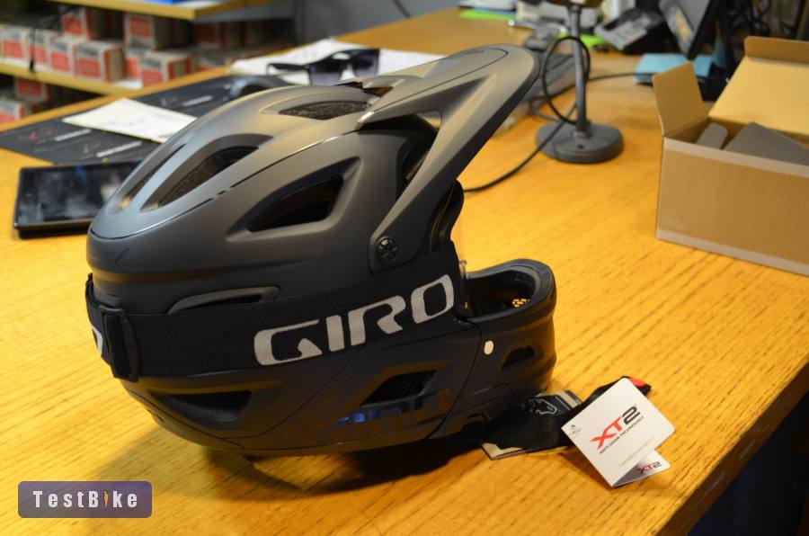 Giro Switchblade MIPS Helmet
