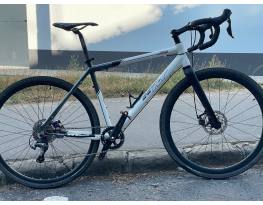 Gravel bike