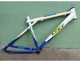 GT AGGRESSOR 1.0 váz 26" kerékhez. Javítani kell!