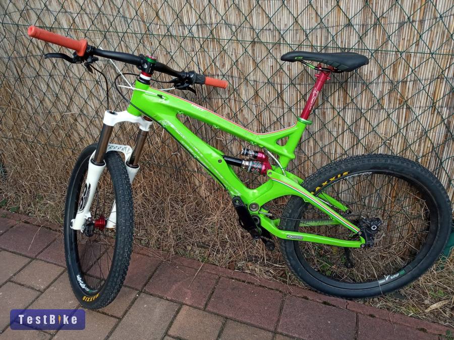 GT Force Carbon 26 coll M méret, 15cm elől hátul