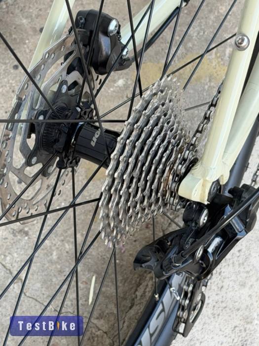 GT Grade 28 XS GRX Gravel kerékpár