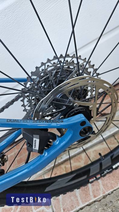 Gt Grade Carbon Gravel