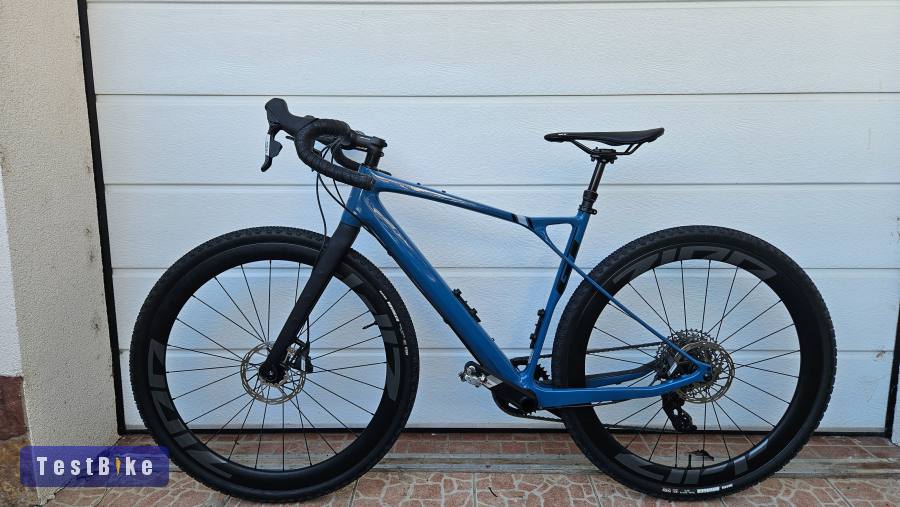 Gt Grade Carbon Gravel