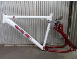 GT LTS-1 handmade in USA, DH vintage váz akció év végéig!