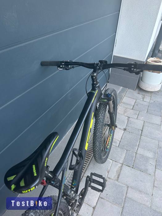 GT Pantera 27.5+ Comp 2019 fekete mountain bike