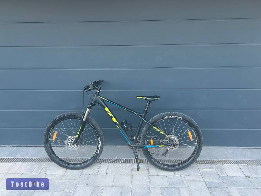 GT Pantera 27.5+ Comp 2019 fekete mountain bike