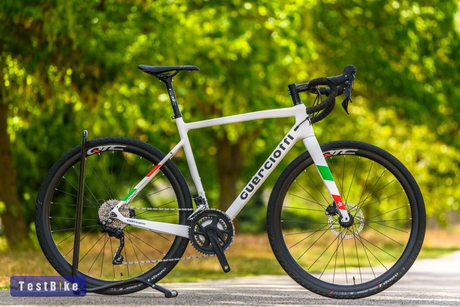 Guerciotti Brera (M) újszerű karbon gravel kerékpár