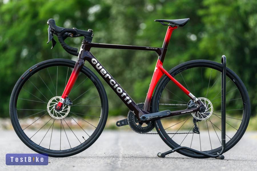 Guerciotti Veloce S (M) full karbon országúti kerékpár