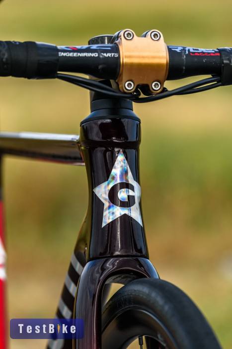 Guerciotti Veloce S (M) full karbon országúti kerékpár