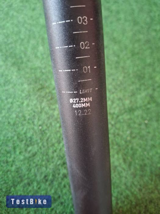 Gyári Cube alu 27.2x400mm nyeregcső