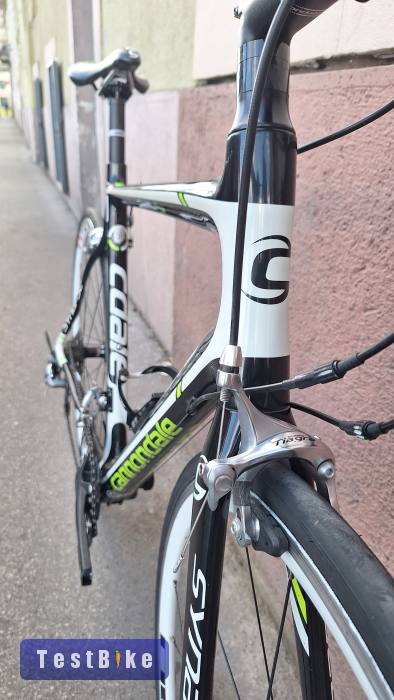 Gyönyörű állapotú Cannondale Synapse karbon országúti kerékpár