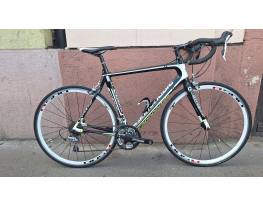 Gyönyörű állapotú Cannondale Synapse karbon országúti kerékpár