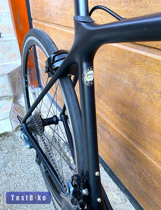 Gyönyörű Giant TCR karbon, Ultegra R8000, Campagnolo Zonda