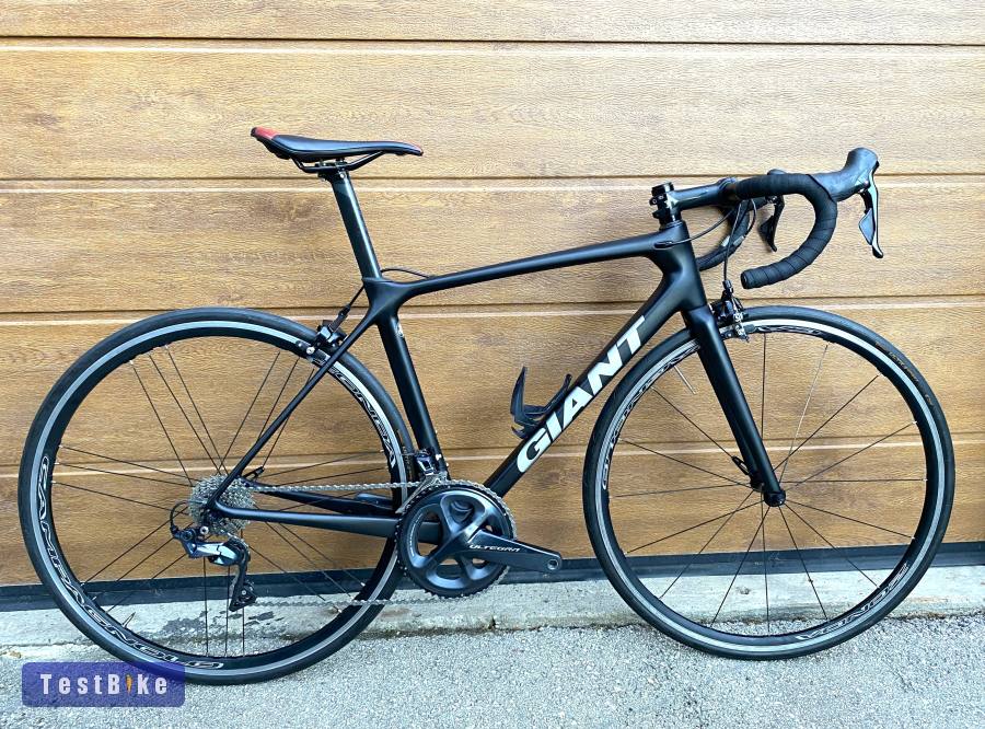 Gyönyörű Giant TCR karbon, Ultegra R8000, Campagnolo Zonda